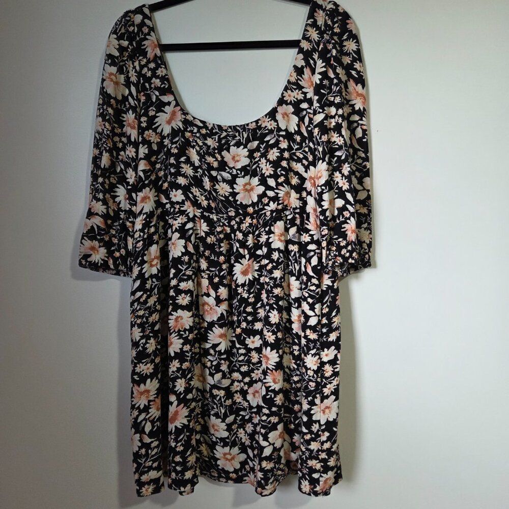 EUC AMERICAN EAGLE OUTFITTERS FLORAL DEEP SCOOP NECK BABYDOLL DRESS SIZE M